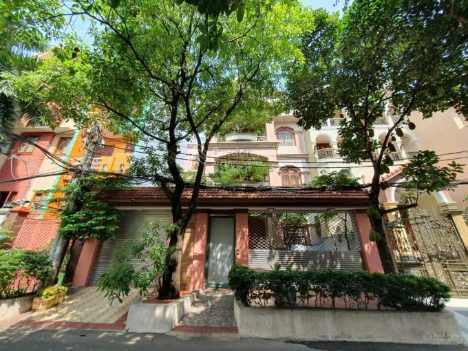 Tòa nhà hầm 5 tầng, mtnb nguyễn văn hưởng, dt 434m2, doanh thu 400tr/th