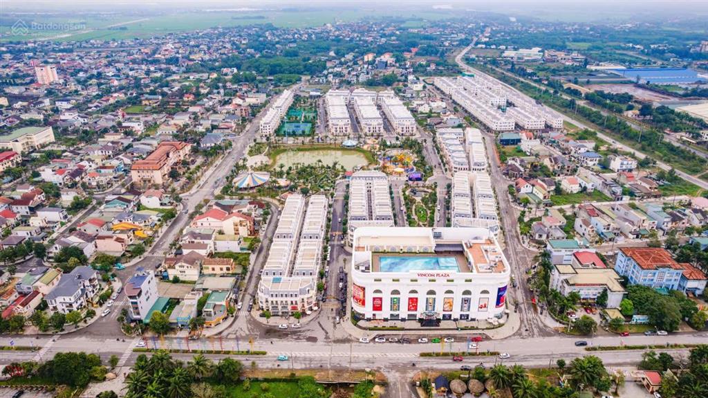 Bán căn shophouse đối diện tttm vincom quảng trị, vị trí siêu vip  đang cho thuê ổn định