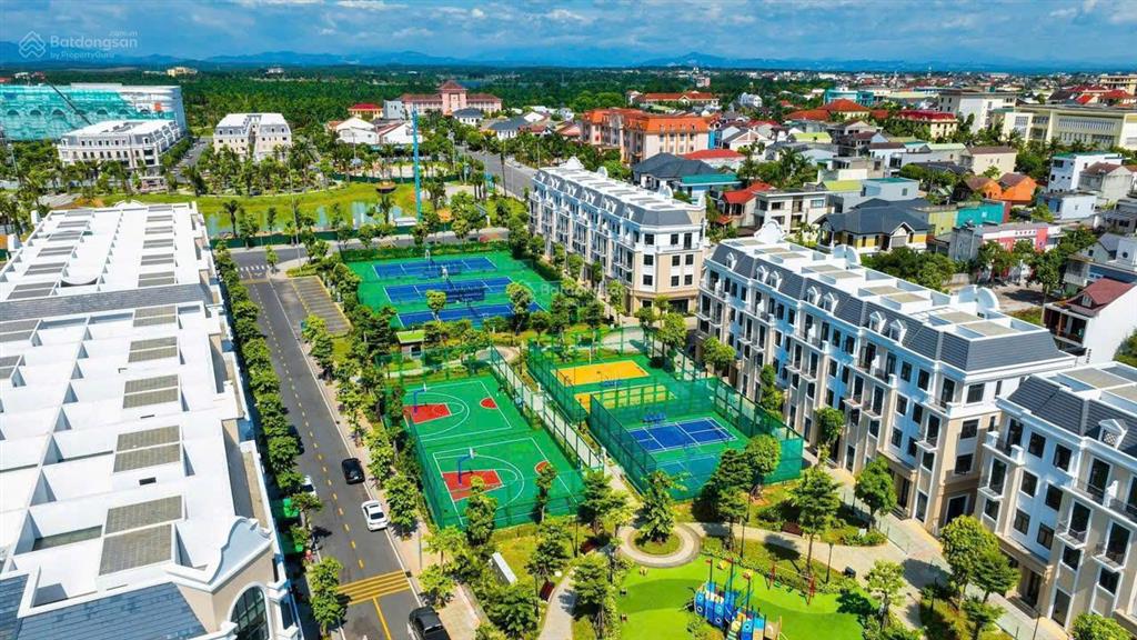 Chuyển nhượng căn shophouse vị trí công viên thể thao giá tốt 3,9 tỷ