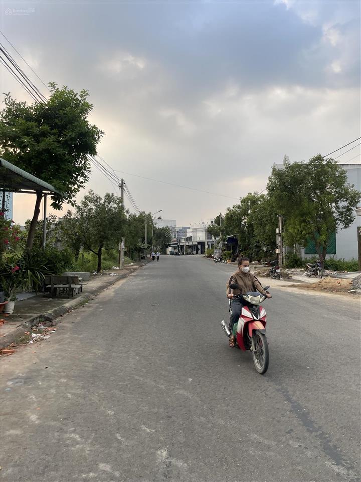 Chính chủ bán nhà mt kdc tânkim 5x18 4 tầng 6pn 5wc ful nt giá 4,69 tỷ chốt 4,29 tỷ nt 0901 970 ***