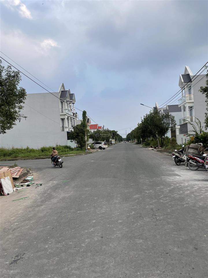 Chính chủ bán nhà mt kdc tânkim 5x18 4 tầng 6pn 5wc ful nt giá 4,69 tỷ chốt 4,29 tỷ nt 0901 970 ***