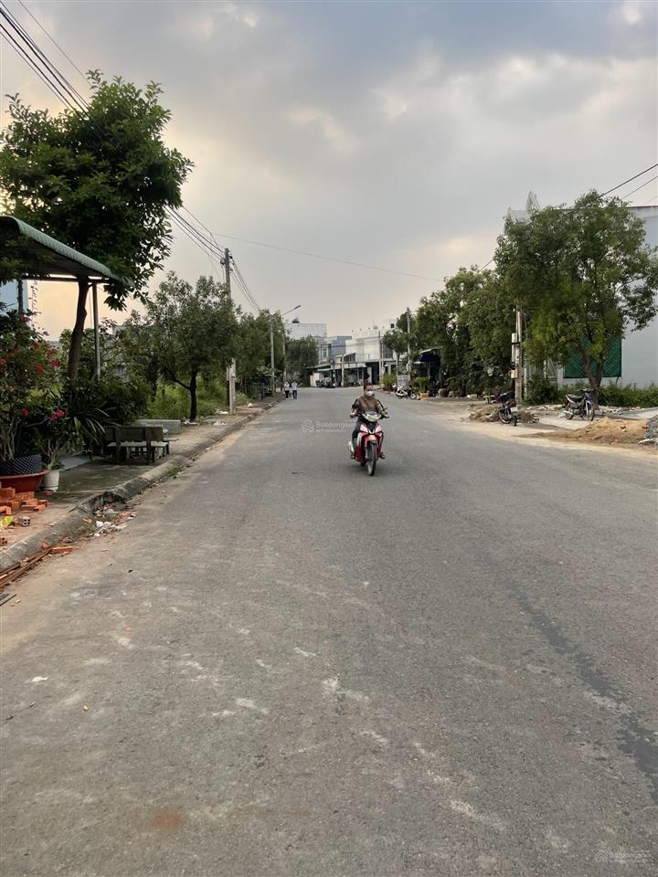 Chính chủ bán nhà mt kdc tânkim 5x18 4 tầng 6pn 5wc ful nt giá 4,69 tỷ chốt 4,29 tỷ nt 0901 970 ***