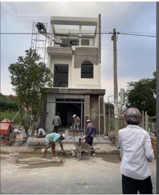 Chính chủ bán nhà mt 5x18 mới 2 tầng giá 4,4 tỷ chốt 4,32 tỷ bớt lộc nhà mới  0901 970 *** ngân.