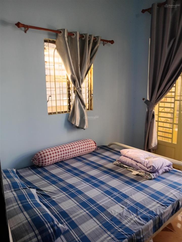 Chính chủ cho thuê nhà mt lý nam đế q.11 3,2x11 3 tầng 4pn 1mb 4wc giá 16tr nt  0901 970 *** ngân