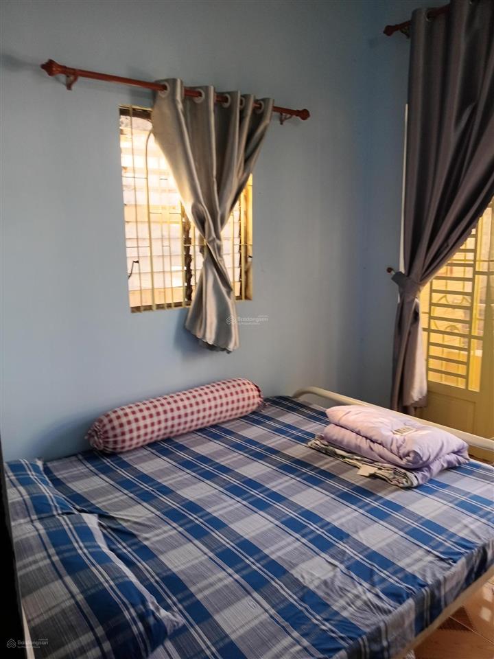 Chính chủ cho thuê nhà mt lý nam đế q.11 3,2x11 3 tầng 4pn 1mb 4wc giá 16tr nt  0901 970 *** ngân