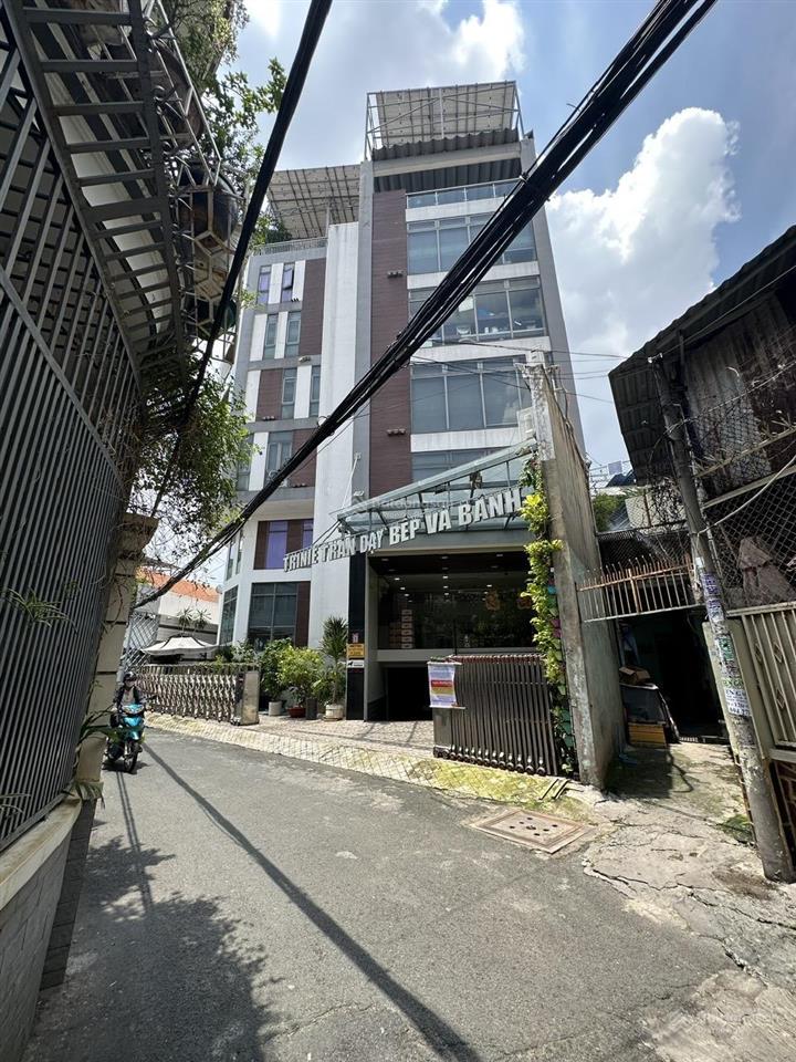 Chính chủ cho thuê toà nhà vp cải tạo làm chdv hđ 10 năm 1350m sàn giá chỉ 135tr  0901 970 *** ng