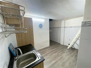 Chính chủ cho thuê chdv 05/15 nơ trang long có gác giá 3,5tr ful nt ở ngay  0901 970 *** thanh ng