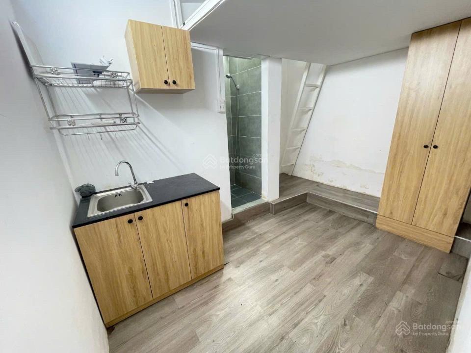 Chính chủ cho thuê chdv 05/15 nơ trang long có gác giá 3,5tr ful nt ở ngay  0901 970 *** thanh ng