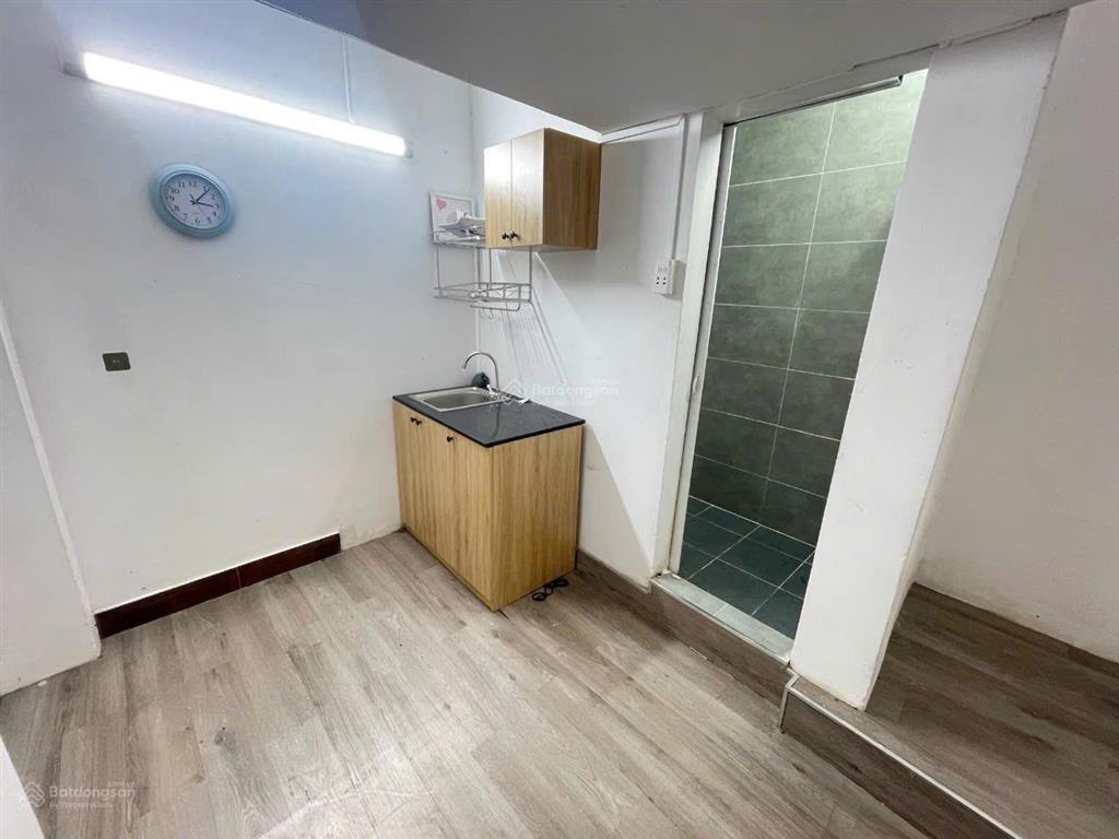 Chính chủ cho thuê chdv 05/15 nơ trang long có gác giá 3,5tr ful nt ở ngay  0901 970 *** thanh ng