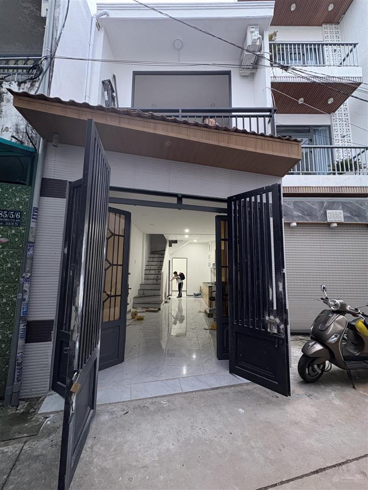 Cho thuê nhà nguyên căn mới xây 3pn4wc