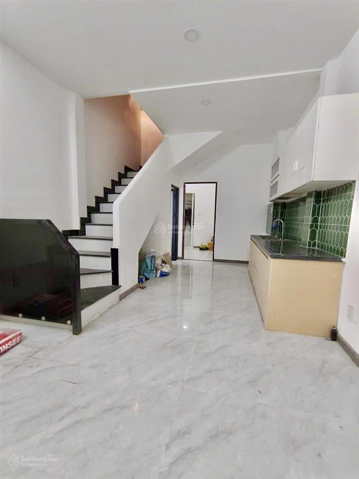 Cho thuê nhà nguyên căn mới xây 3pn4wc