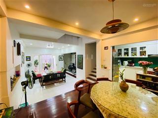 Cần bán nhanh biệt thự ba đình  ô tô vào nhà  100m2 mt 8.2m chỉ 25 tỷ