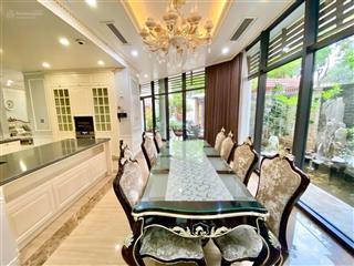 Bán nhà phường liễu giai  120m2  7 tầng thang máy  ô tô vào nhà  chỉ 19.8 tỷ