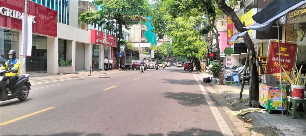 Bán nhà mặt phố hoàng ngân, thanh xuân. lô góc, vị trí đắc địa, kinh doanh sầm uất. dt 70m2, 25tỷ