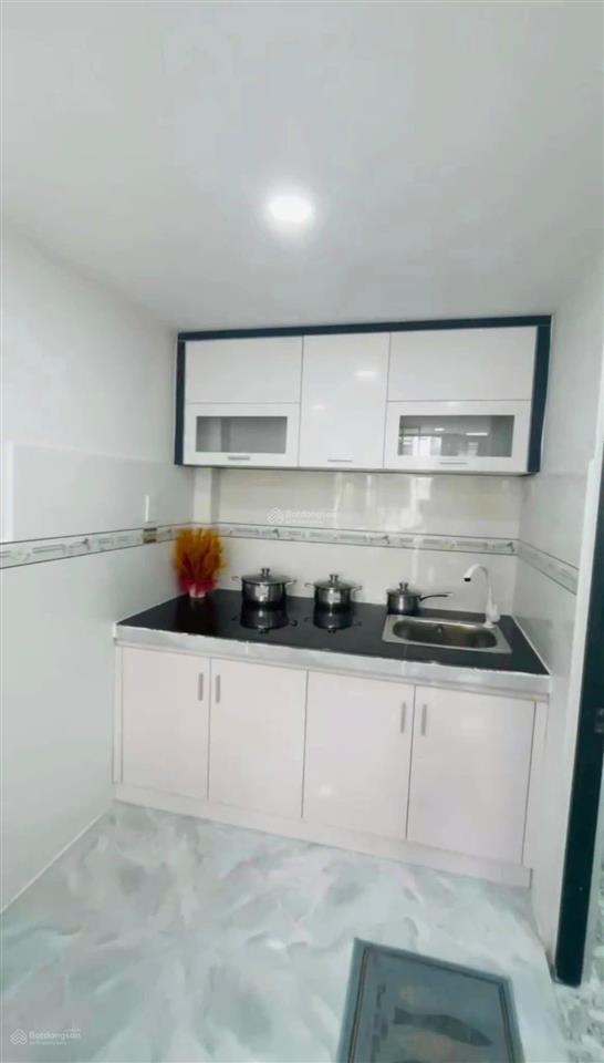 Bán dãy trọ shr  thu nhập ổn định 25 triệu/tháng nằm gần kcn lê minh xuân 10ph  1 kiốt giá 1tỷ050