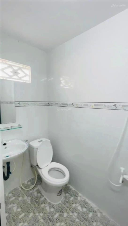 Bán dãy trọ shr  thu nhập ổn định 25 triệu/tháng nằm gần kcn lê minh xuân 10ph  1 kiốt giá 1tỷ050