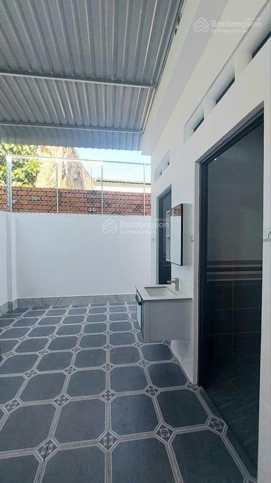 Chủ cần bán gấp căn nhà ở mặt tiền đường hưng nhơn 100m2 giá full 670tr . đang cho thuê 9tr/tháng