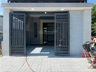 Chính chủ gửi bán gấp căn nhà ngay kdc tân kiên đường hưng nhơn bầu gốc, bình chánh giá full 686tr