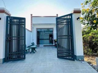 Bán nhà cấp 4 sổ hồng riêng diện tích 100m2 gần chợ bà lát giá 720triệu