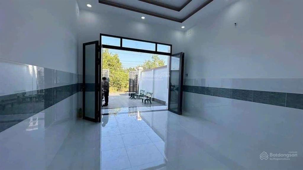 Bán nhà cấp 4 sổ hồng riêng diện tích 100m2, gần chợ bà lát giá 720triệu