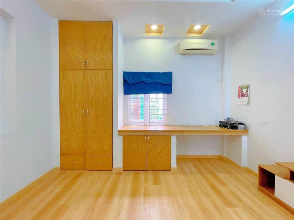 Nhà p14 gò vấp 50m2 2tỷ130 đường phạm văn chiêu. sổ hồng riêng. đang cho thuê 8 triệu