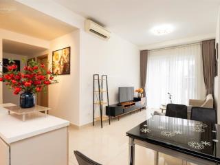 Cho thuê chcc xi grand court, q.10, 80m2 2pn giá 17tr/th, nhà đẹp ở liền.  0949 229 ***