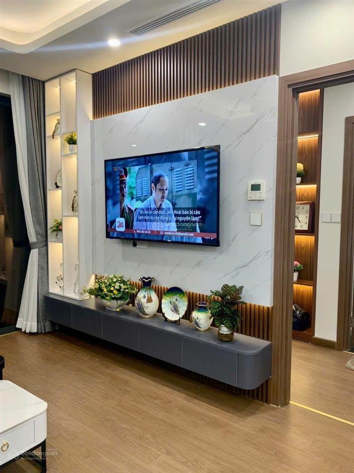 Vợ chồng tôi bán căn góc cc khuông việt tân phú, dt 95m2 3pn 2wc. giá 3,95 tỷ, có sổ.  0949 229 ***