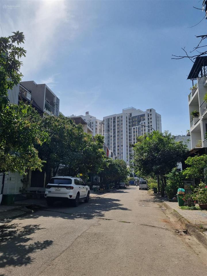 Hiếm! đường triệu đô liên phường,90m2,ngay kđt global city