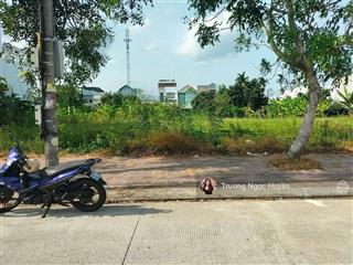 Bán đất 120m2 đ.kim định, tân kim, gần chợ cần giuộc, long an giá 700 triệu .shr full thổ
