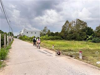 Đất đẹp ngay thành phố gò công, tiền giang cách quốc lộ 50 chỉ 100m, dt 130m2 giá 1tỷ2. sổ sẵn