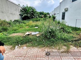 Kẹt tiền cần bán gấp đất đường lâm quang ky, an hoà, rạch giá, kiên giang 120m2 giá 600 triệu shr