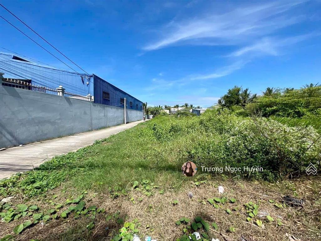 Cần ra đi lô đất đ.nguyễn huệ, hội an đông gần chợ tt lấp vò, đồng tháp 120m2 giá chỉ 500triệu .shr