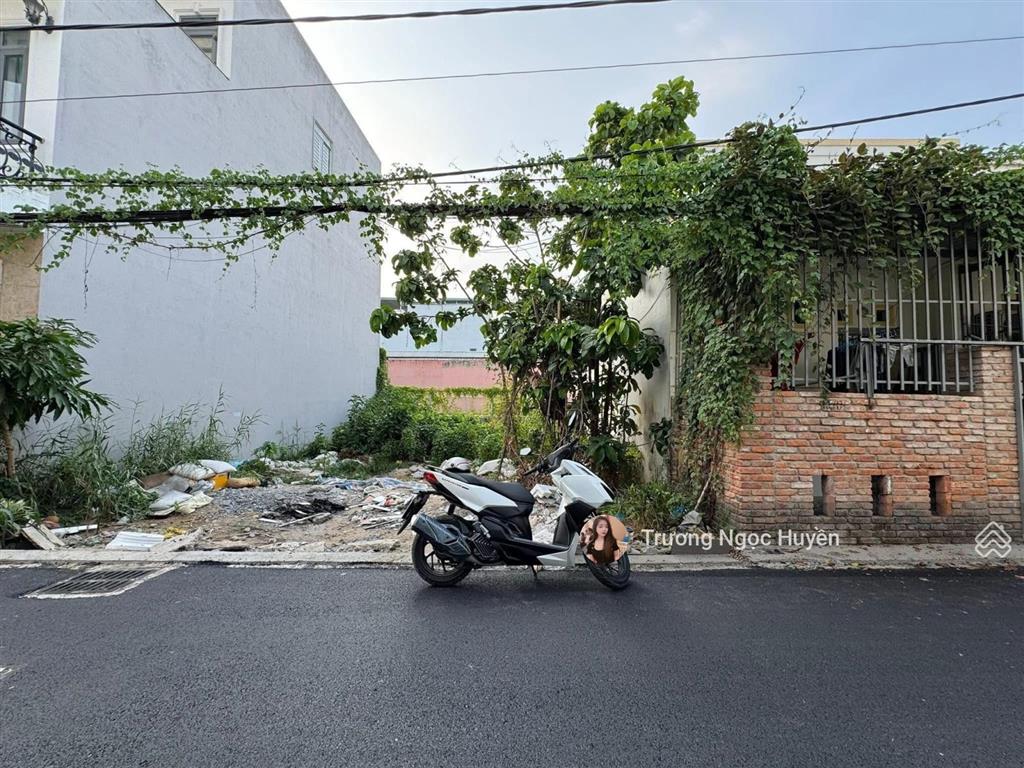 Bán gấp lô đất ở đường nhật tảo, an hoà, rạch giá, gần coopmart kiên giang 6x20m giá 550triệu shr