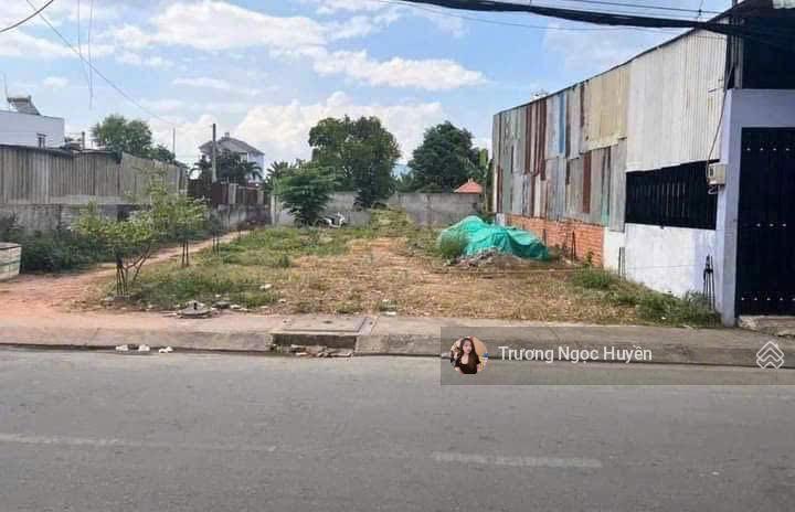 Bán gấp đất đ. nguyễn văn cánh, gần chợ hữu định, châu thành, bến tre 120m2 giá 550 triệu. shr