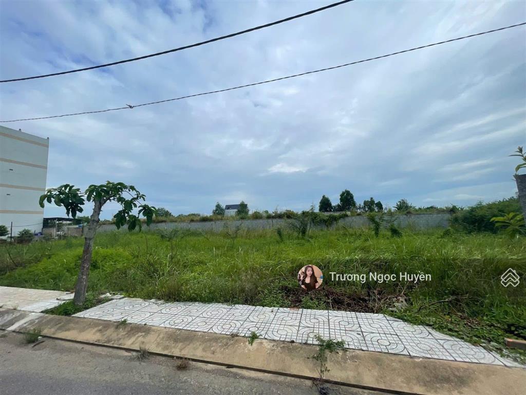 Bán đất mặt tiền 120m2 đ.phan bội châu, phú thọ, thủ dầu một, bình dương 800tr . shr