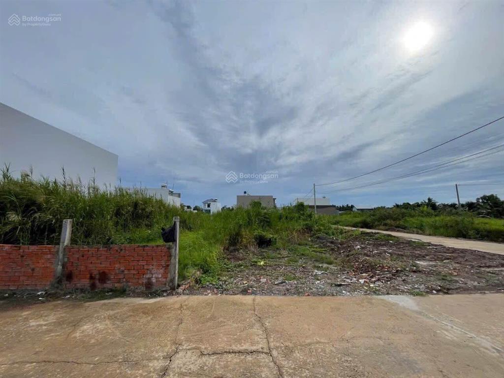 Bán đất đẹp gần biển tân thành, gò công đông, tiền giang. sổ sẵn dt 132m2 giá chỉ 1 tỷ 450tr tl nhẹ