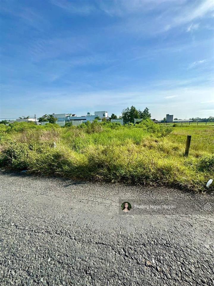 Bán gấp lô đất mtđ nhựa 6m ngay dh03, tân điền đi ra chợ gò công đông 400m, tiền giang 100m2/1,7tỷ