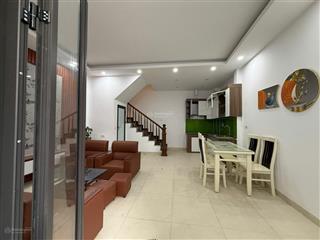 Còn sót lại căn nhà đẹp vĩnh quỳnh thanh trì 40m2, 5 tầng 4,6 tỷ ngõ nông gần ô tô sẵn nội thất
