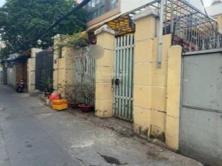 Bán nhà quận 3, cmt8  124.2m2  nhà cũ tiện xây 6 tầng  hẻm xe hơi  ngay cv lê thị riêng
