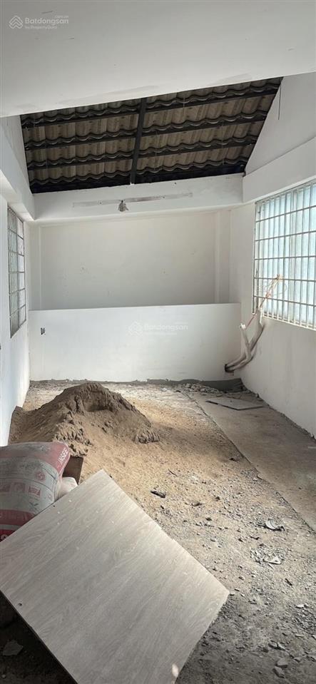 Bán gấp nhà hẻm 666 đường 3/2  quận 10  hẻm xe tải  5 tấm  tiện decor theo ý  cần bán gấp