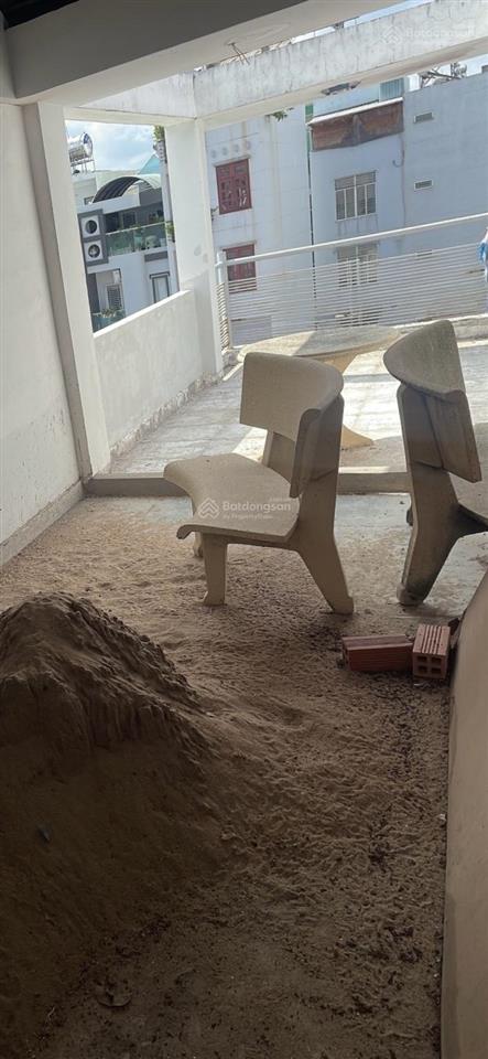 Bán gấp nhà hẻm 666 đường 3/2  quận 10  hẻm xe tải  5 tấm  tiện decor theo ý  cần bán gấp