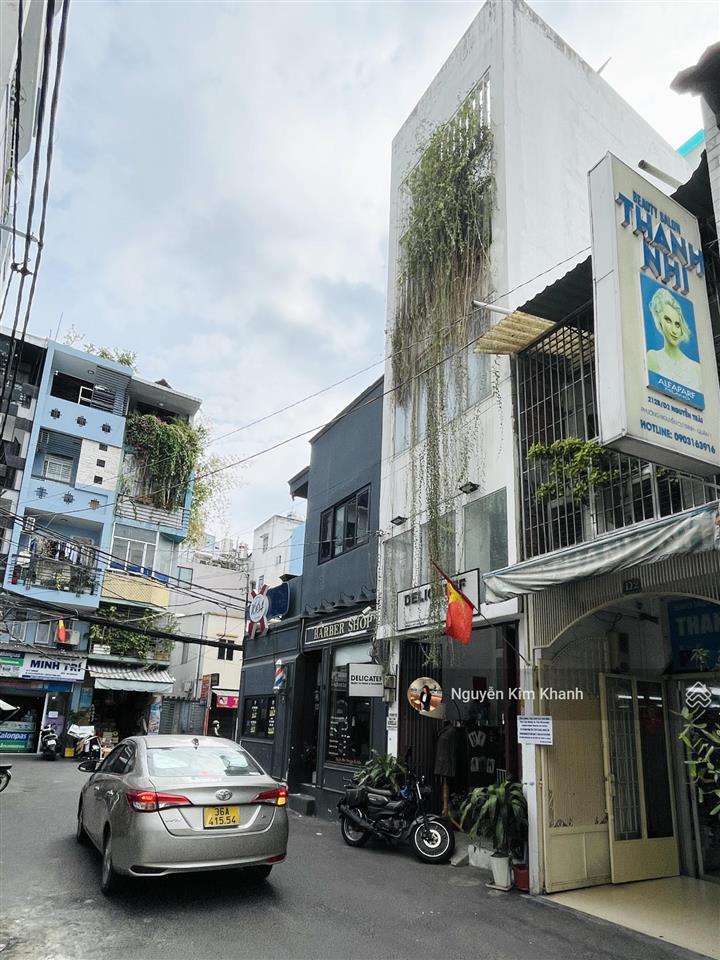Thấp hơn bank định giá 2 tỷ hxh 7m 4 tầng 5pn ngay cinebox nguyễn trãi tiện kinh doanh shop