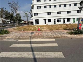 Cần bán lô stc long thành 100m2 giá bao sổ 2tỷ250tr  tựa lưng shophouse, kế bên công viên. sổ sẵn