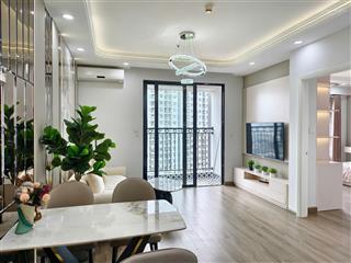 Bán gấp căn 2pn  76m2 tầng trung times city có slot ô tô