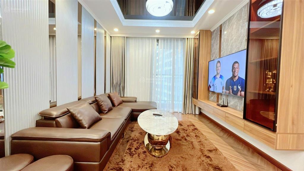 Căn 2 phòng ngủ 82m2 tầng trung hướng nam toà p2 park hill. giá 10 tỷ