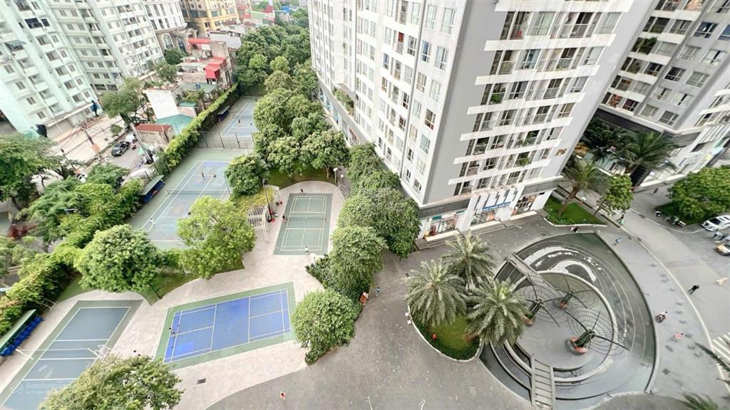 Căn 2 phòng ngủ 82m2 tầng trung hướng nam toà p2 park hill. giá 10 tỷ