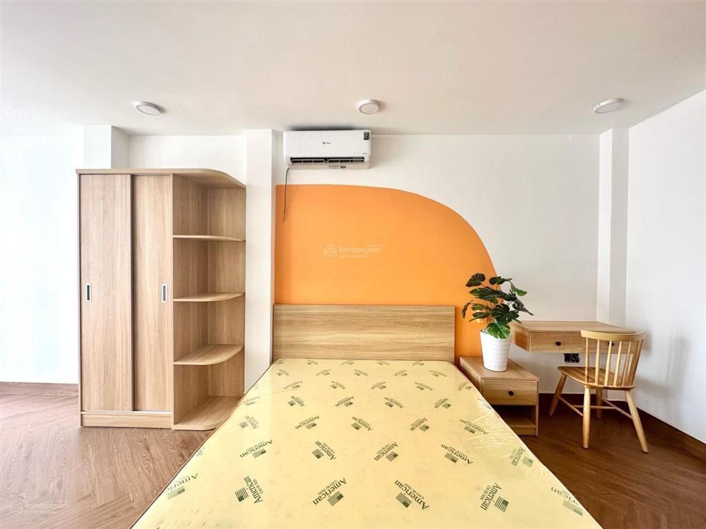 1pn mới khai trương sát bên q4, gần cresent mall, gần lotte, vivo, tiện đi qua tđt, rmit