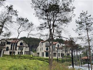 Chính chủ bán lại cắt lỗ căn biệt thự 10 tỷ kí trực tiếp chủ đầu tư view hồ, cần bán gấp