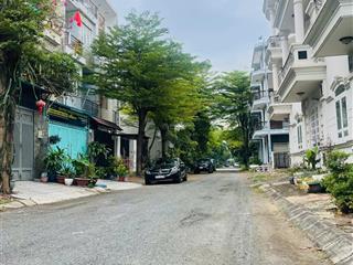 Chính chủ cần bán đất đối diện công viên kdc nam long liên phường quận 9, giá 9 tỷ sổ cá nhân