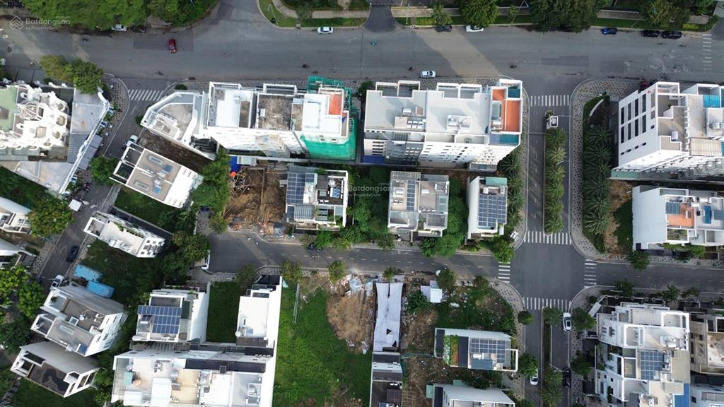 Chính chủ gửi bán căn nhà phố 1 hầm 3 lầu saigon mystery giá 37 tỷ đang cho thuê 60 triệu/ tháng